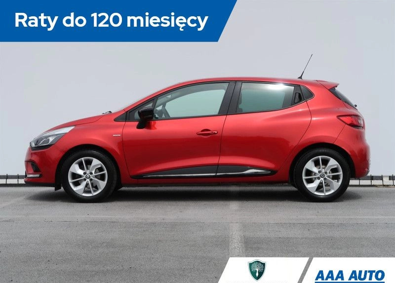 Renault Clio cena 45000 przebieg: 39667, rok produkcji 2017 z Łęczna małe 301